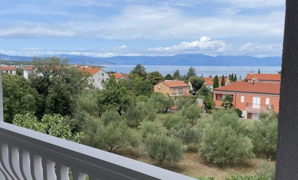 Real estate Croatia - House H2662 in Malinska on the island of Krk for sale - Panorama Scouting.