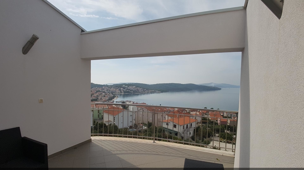 Terrace of the apartment A1148 on the island Ciovo in Croatia.