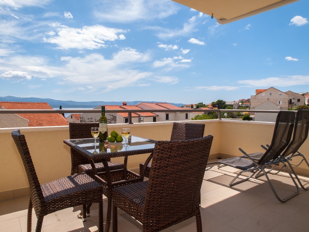 Apartment on the island of Brac in Bol for sale.