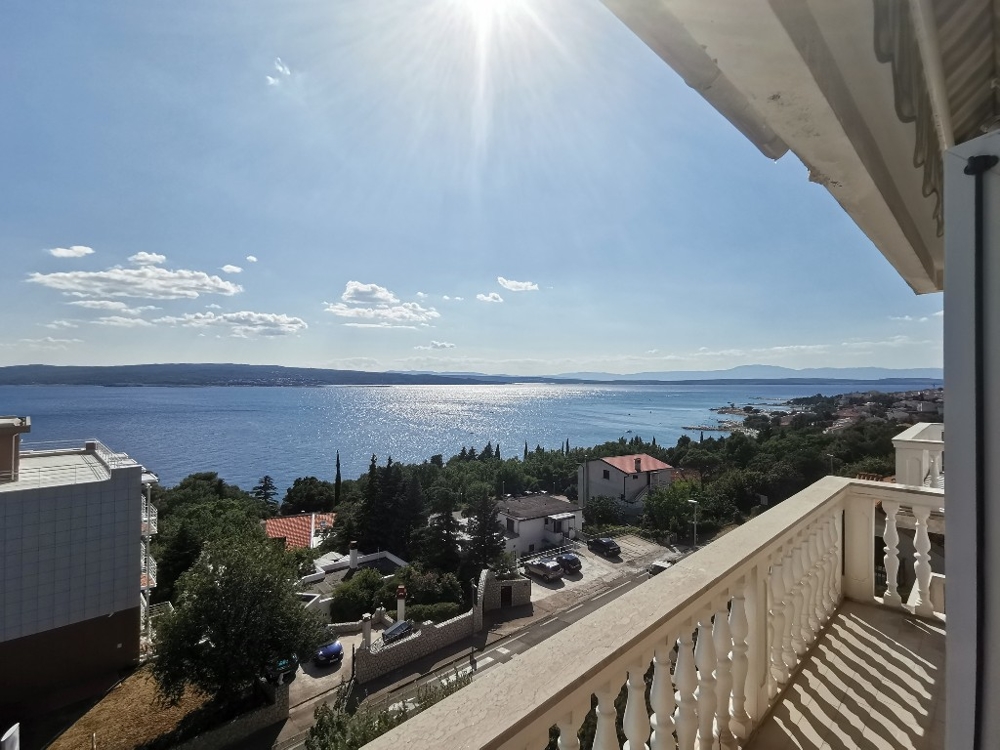 Crikvenica Furnished Apartment with Balcony and Sea View