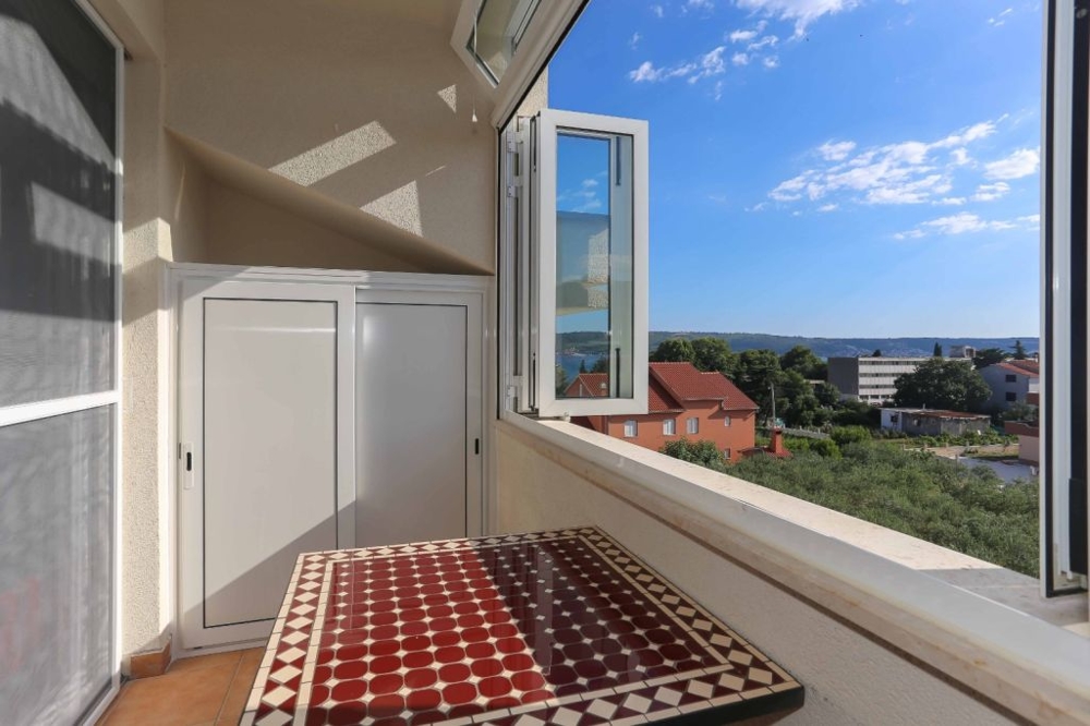 Cheap apartment in Dalmatia in the Split region for sale.