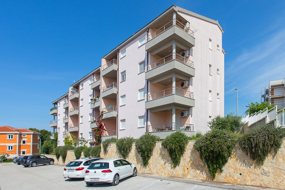Apartment for sale in Trogir on the island Ciovo in Dalmatia, Croatia.