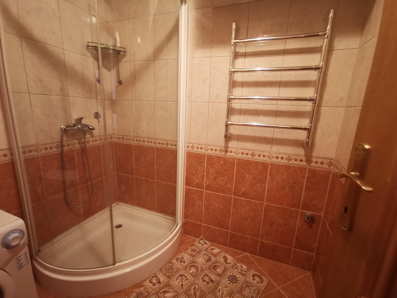 The bathroom of apartment A1642, Novi Vinodolski, Croatia.