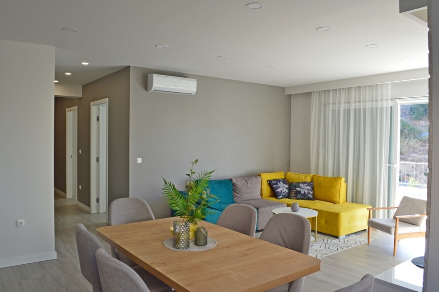 Modernly furnished and air-conditioned apartment in a central location in Makarska, Croatia for sale - Panorama Scouting.