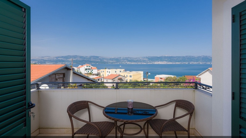Apartments A2037 with sea view in Croatia - Panorama Scouting.
