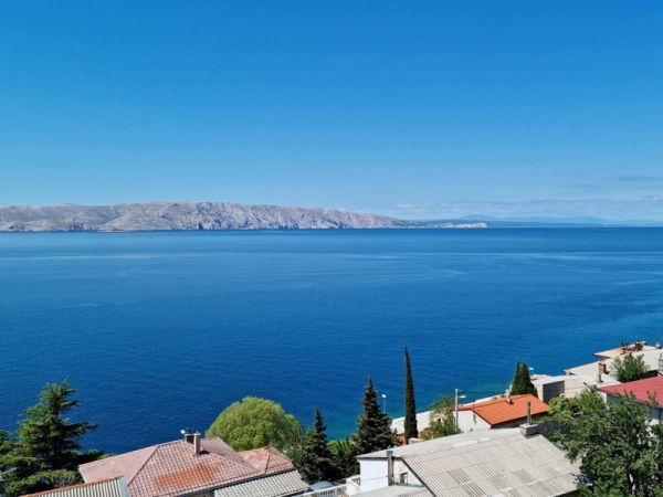 Property with sea view - buy an apartment in Croatia.