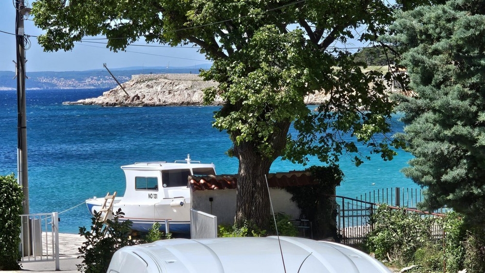 Buy property near the sea in Croatia - Panorama Scouting.