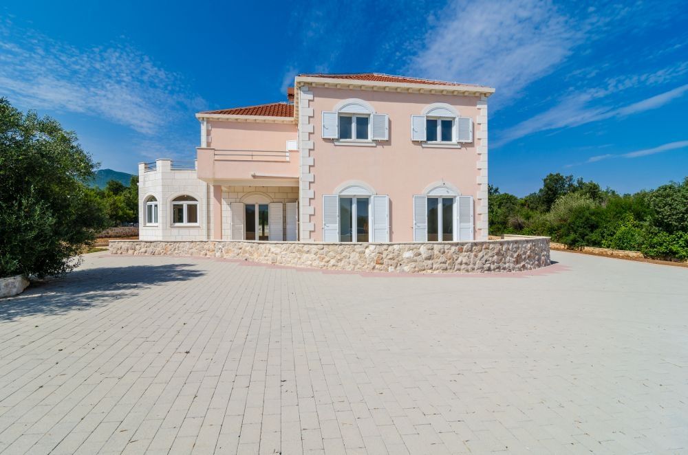 Buy villa on a large plot in Croatia.