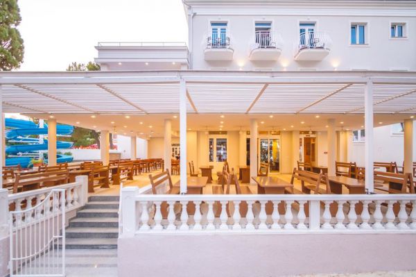 Hotel by the sea for sale in Croatia - Panorama Scouting.