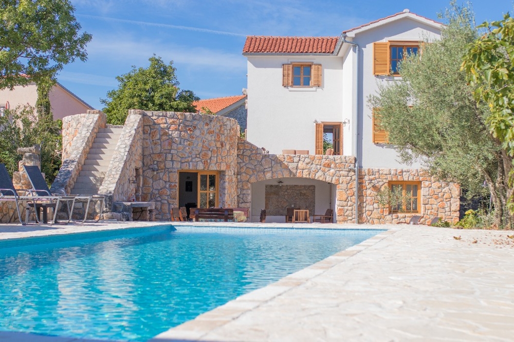 Stone house with swimming pool in Croatia.