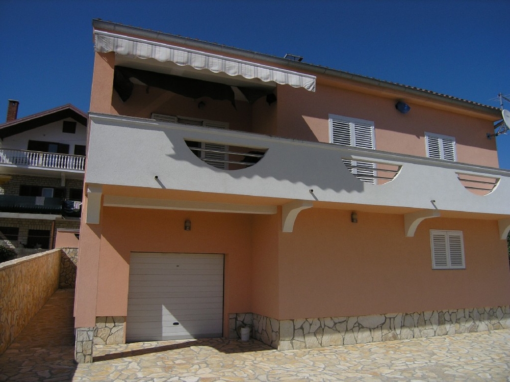 Buy house in Dalmatia.