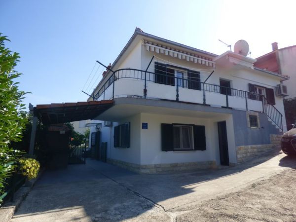 Buy a house in Croatia - Trogir, Dalmatia - Panorama Scouting.