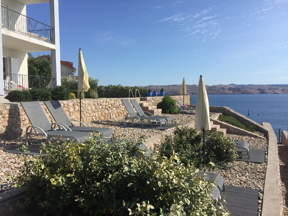 Property by the sea in Croatia - Property H1284 in Karlobag.