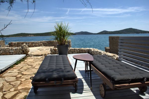 House by the sea for sale in Croatia - Panorama Scouting.