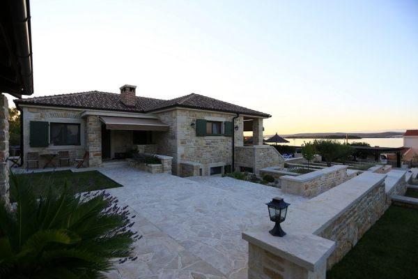 Large property by the sea in Croatia for sale - Panorama Scouting GmbH.