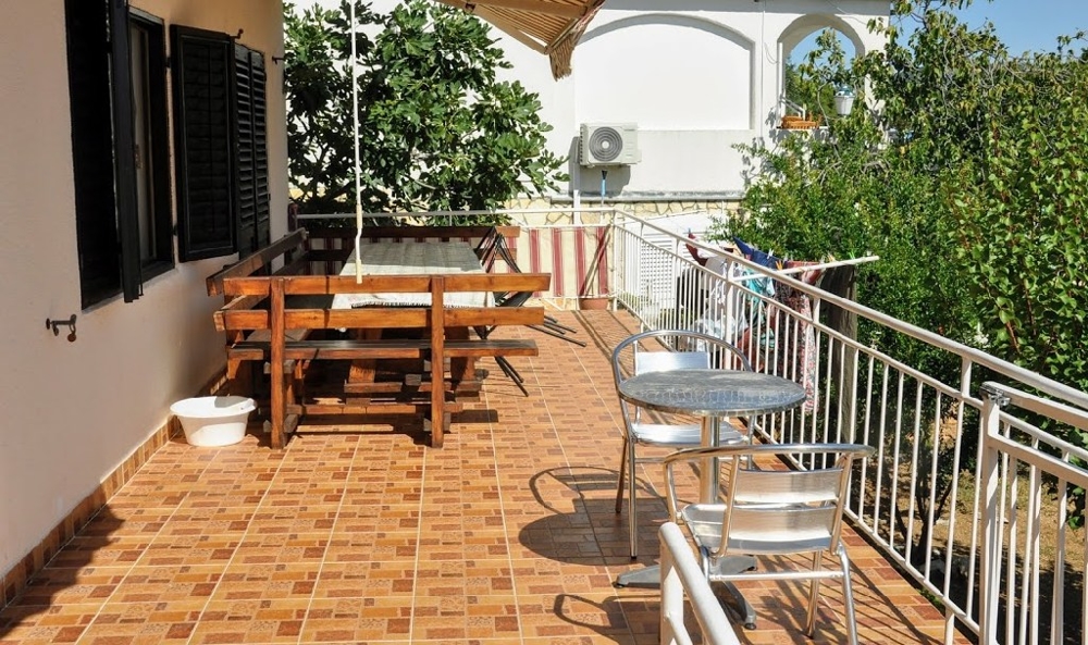 Terrace of property H1353.