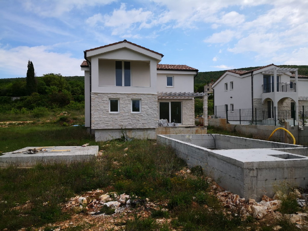 Buy a villa with swimming pool and sea view in Istria, Labin region.