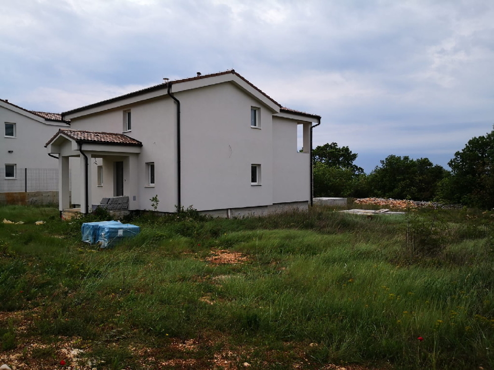 Rear of the house of Villa H1413.