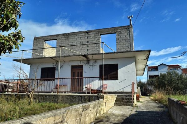 House for renovation in Croatia for sale - Panorama Scouting Properties.