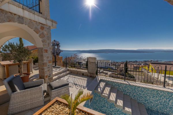 Mediterranean villa with swimming pool and sea view in Crikvenica for sale - Panorama Scouting Croatia.