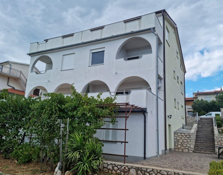 Apartment house for sale near the sea in Croatia in the Novi Vinodolski region.