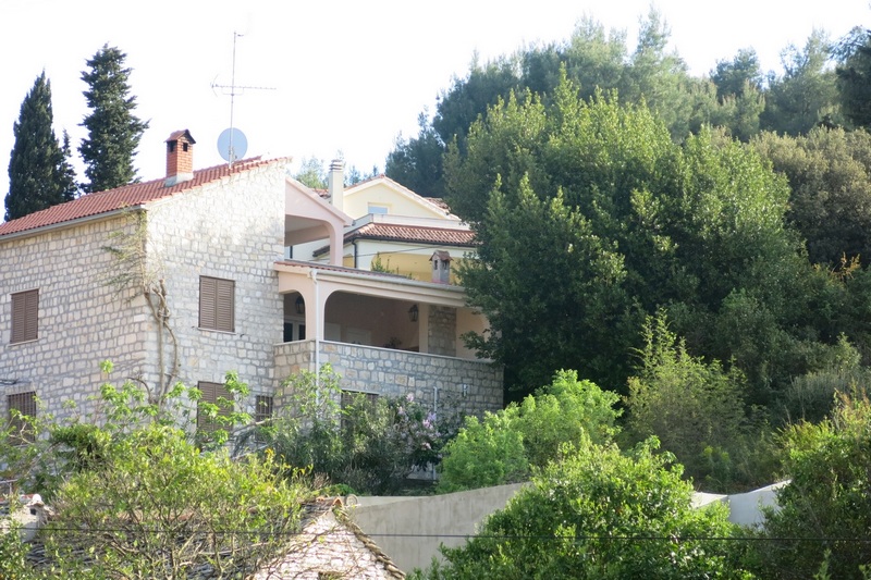 Attractive stone house in Croatia on Brac for sale - Panorama Scouting H1905.