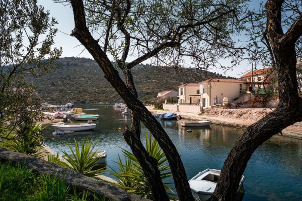 Buy a Mediterranean house by the sea - Panorama Scouting H1917.