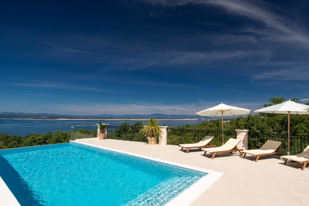 Luxury villa with infinity swimming pool and sea view in Croatia for sale - Panorama Scouting.