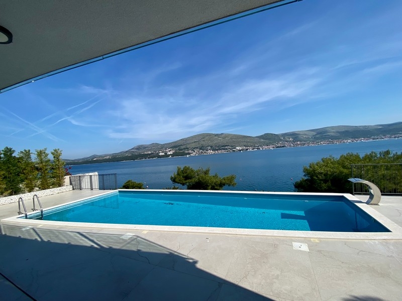 Buy luxury real estate by the sea in Croatia - Panorama Scouting H1921.