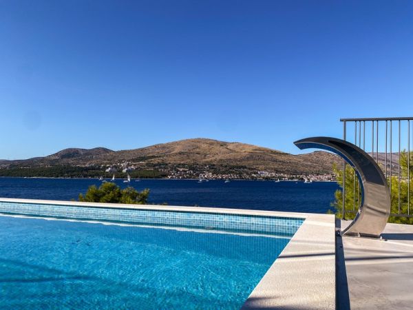 Luxury villa by the sea in Croatia - Panorama Scouting Seafront Properties.