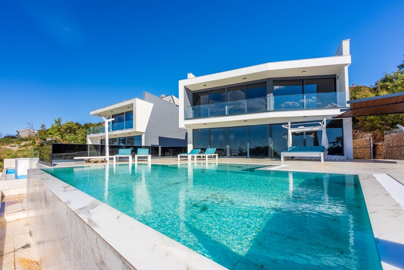 Luxury villa with pool and sea view in Croatia for sale - Panorama Scouting.