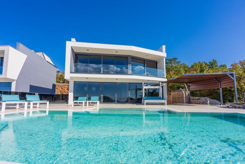 Buy modern villa with pool in Croatia - Panorama Scouting Property H1933.
