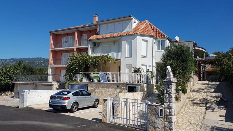 Semi-detached house in a quiet location in Novi Vinodolski, Croatia - Panorama Scouting Property H1949