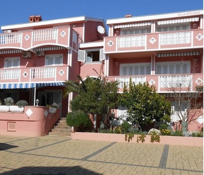 House with several apartments in Zadar, Croatia for sale.