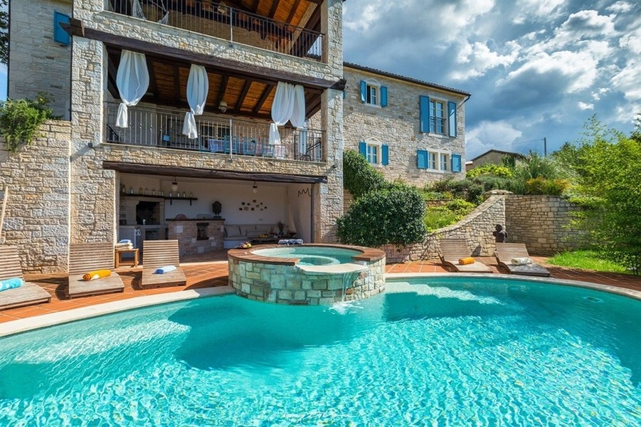 House for sale Croatia, Istria, Porec - Panorama Scouting Properties H2040, Price: 1.250.000 EUR - Image 2
