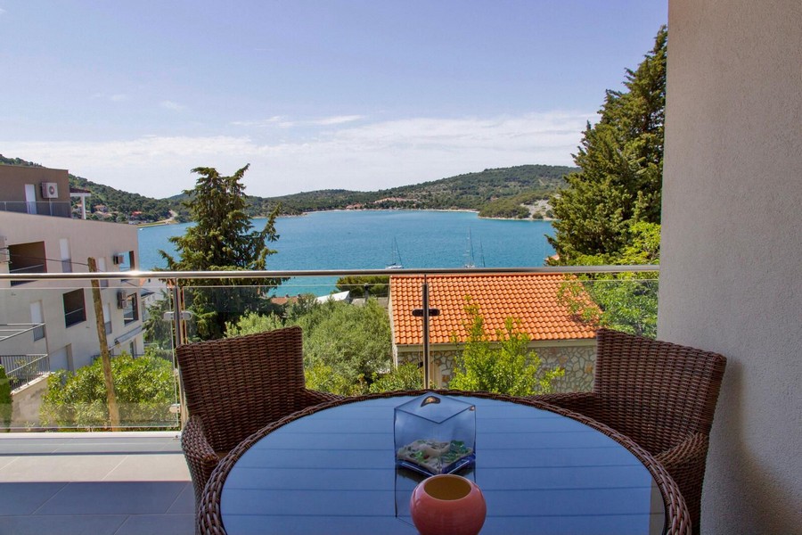 House for sale Croatia, North Dalmatia, Murter Island + Tisno - Panorama Scouting Properties H2134, Price: 725.000 EUR - Image 1