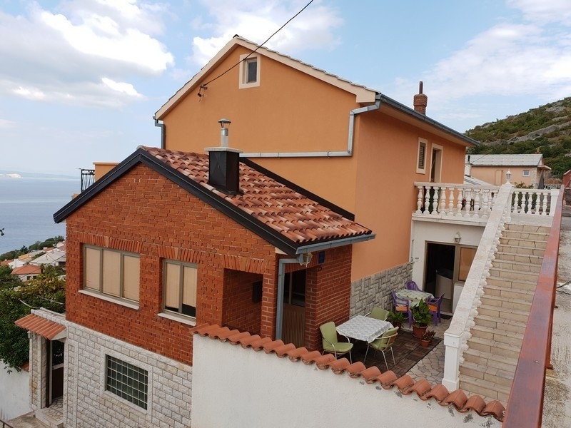 Detached house with sea view panorama