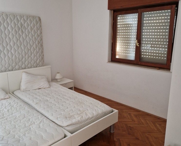 Bedroom with double bed.