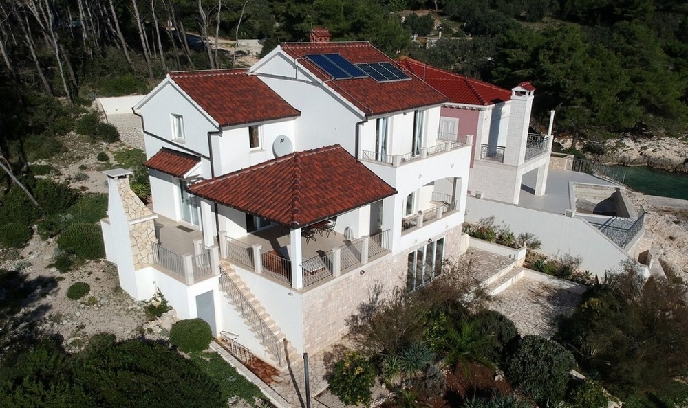 Mediterranean villa near the sea in Croatia on the island of Korcula for sale.