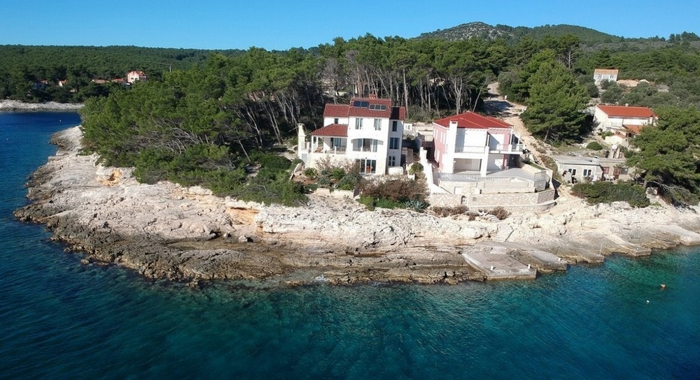Seafront villas for sale in Croatia - Panorama Scouting H2684.