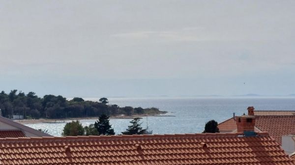 Well-maintained apartment house with panoramic sea views in Novalja - Panorama Scouting
