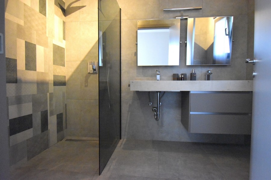 Modern bathrooms with large showers