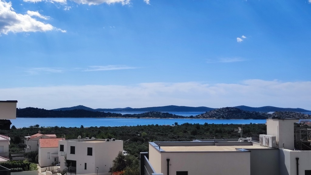 Real Estate Croatia - Villa with sea view and pool H2864