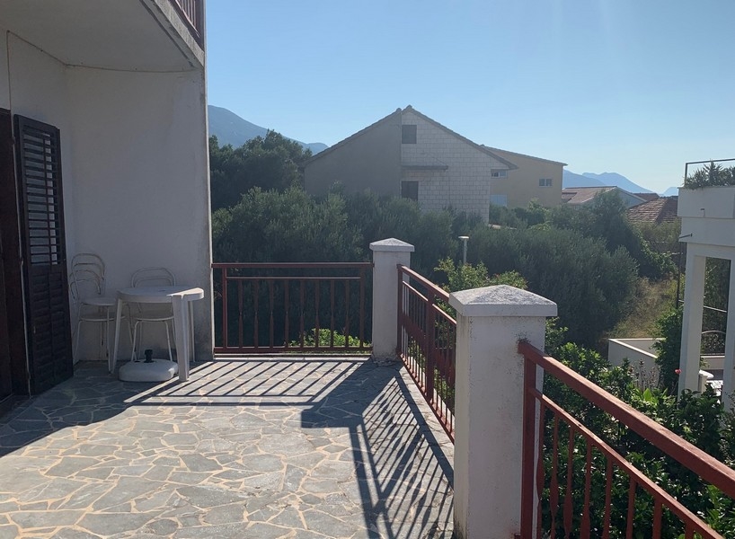Sunny terrace with sea views and seating of the house on Peljesac