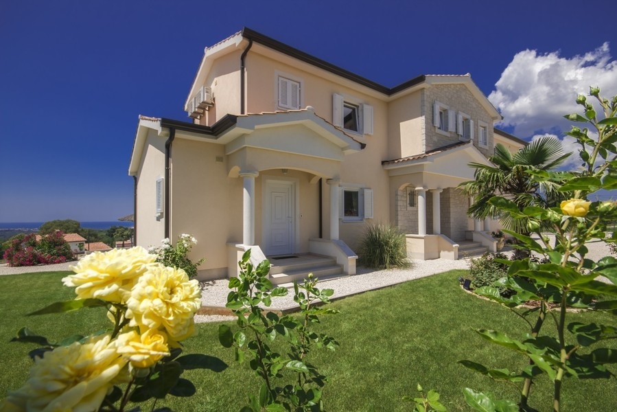Buy a house in Croatia - villa with garden near Porec in Istria